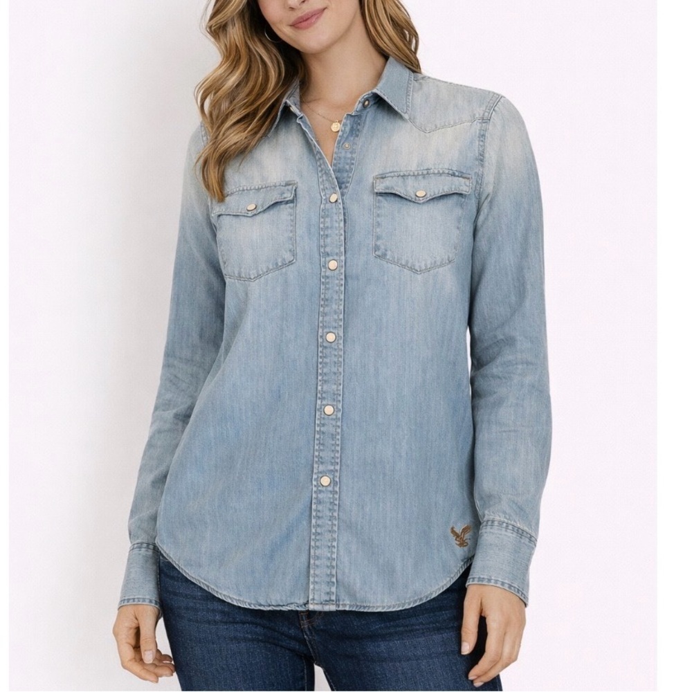 American Eagle chambray top shirt button down pearl snap jean 100% cotton SZ LG